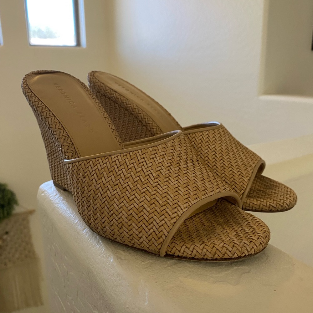 Veronica Beard Leather Slide Sandal Size 9M